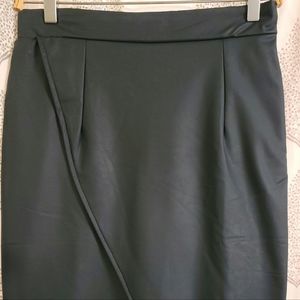 144. 3 for $30 - Knee length tulip pleather skirt